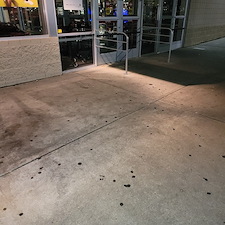 Top-quality-commercial-pressure-washing-shopping-center-cleaning-in-Edmond-Ok 0