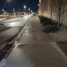 Top-quality-satisfying-commercial-sidewalk-pressure-washing-in-Oklahoma-City-Oklahoma 1
